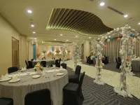 Ozone Hotel Pantai Indah Kapuk Hotels near Pluit