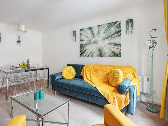 Central London • Trafalgar Sq • Walk to Everything • Sleeps 5