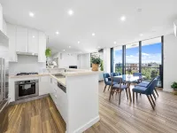 Prime 3BR Apt(Parking)/ICC/DarlingHarbour-10 mins Hotels in Ultimo