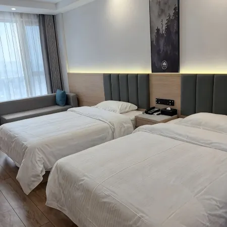 Zhiyuan Homestay (Jingjiang Shanghai City Commercial Plaza)