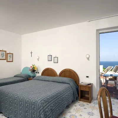 Hotel Gemma Các khách sạn gần Spiaggia Degli Inglesi