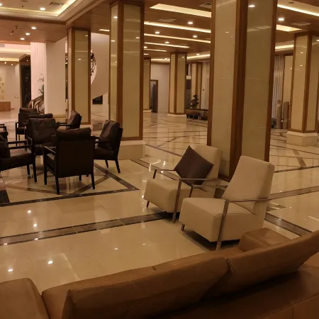 Hotel Hazel