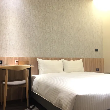 Traveller Inn Book Haus Отели рядом с достопримечательностью «Парк Paposogan»