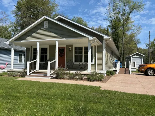 Charming 3-Bedroom House in Michigan City is Handicapp Friendly with a Ramp.