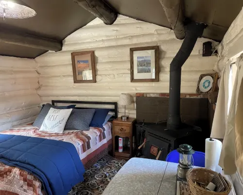 Old Canyon Creekside Cabin - Ski Park, Hot Spring Hotels in Beaverhead County