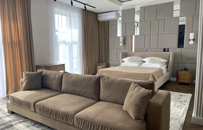 Derzhava Hotel