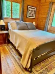 Serene Cottage Escape in Wells, NY ADK Peace, Pines & Possibility. Dogs Welcome! - Wifi