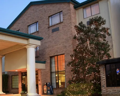 Comfort Inn & Suites Hotels in McComb
