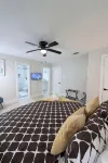 Modern 4BR/2B Home, with HotTub, Near DFW Airport - Holiday bungalows