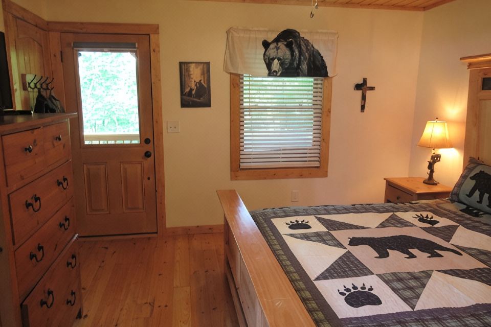 Photo 4 of 6