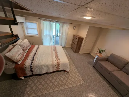 Relax by the Lake - Cozy Lakefront Retreat with Scenic Views - 農家民宿