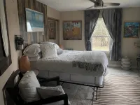 Desert oasis - Hot tub and view - Homestays