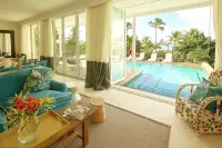 Modern and spacious villa with private pool with ocean sunset view - 수영장