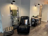 2 bedroom upper level of home in Grande Prairie - 2-Star