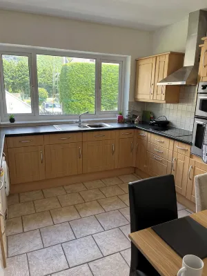 4-6 Guests in centre location with stunning views - WiFi