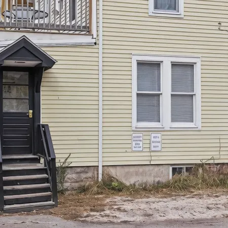 Sweet n Petite: Downtown ChurchStreet Area-Parking