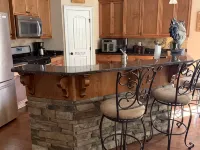 3-4 bedroom house w/ WiFi, Riverwood Plantation located by Champions Golf Course 에번스 호텔
