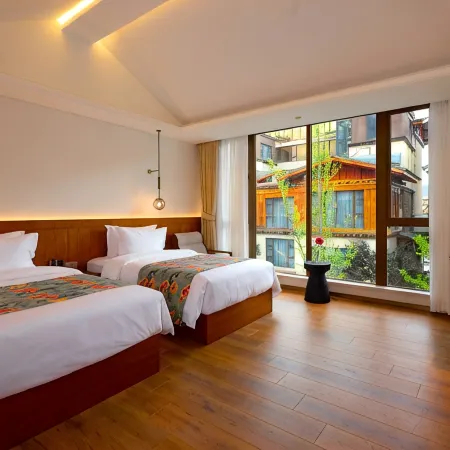 Nyingchi SHAKLHO Xia Luo · Nan Su Homestay