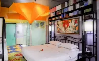 Slow Time Homestay (Shangcai Baiyunguan Avenue) - 2-Star