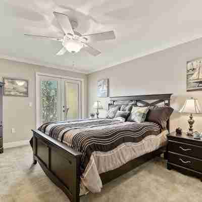 Seaside Treasure - Beach, Pool, Casino, Family Activities, Sunsets, Relax. Rooms