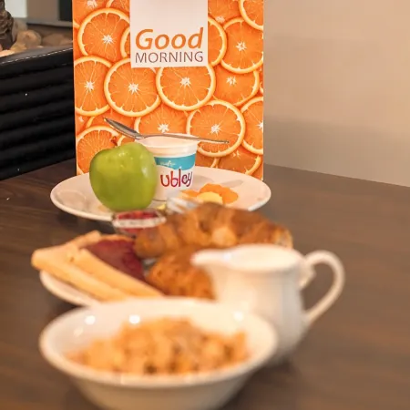 Holiday Inn Express LONDON - HEATHROW T5 by IHG