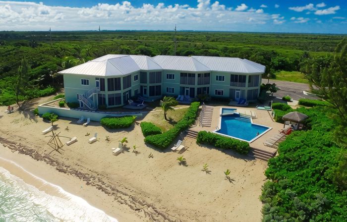 Steps to Sand & Sea - Oceanfront Condo with Pool in Quiet Cayman Kai/Rum Point