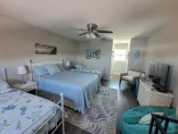 Little Gasparilla Island - Gulf view, golf cart, ferry, pool, boat dock, parking - Beach