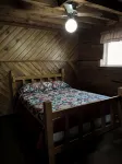 Whitewater Country with Hot Tub, Free WiFi & Indoor Wood Burning Fireplace! - Chalets