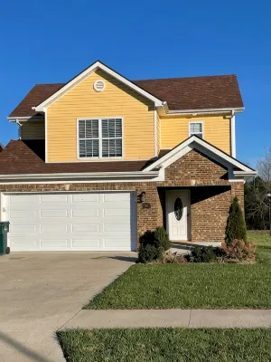 Cheerful Three-Bedroom Residential Home