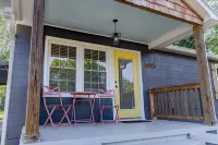 Blue Bungalow w/ Free Golf Cart