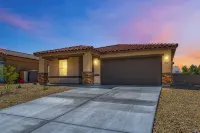 New Build Close to River & Golf! - con encanto