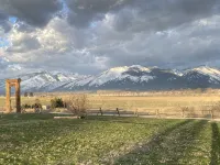 Wilderness Spirit Cabins, LLC-'Eagle Nest'- Heavenly Mountain Views