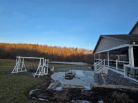 Family Getaway in Breezewood with AC and Wi-Fi