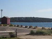 Private & Spacious Five Room Suite..Steps To Bay Beach and walk to Village.