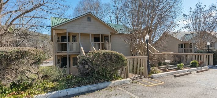Studio Villa in Lake Lure with Rumbling Bald Resort Amenities Hotels in Rutherford County