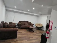 A peaceful abode with adventure and entertainment nearby! - 2-Star