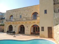 Beautifully Farmhouse with Private Pool - 수영장