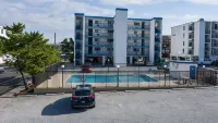 Moos Casa Sea Casa, beach side, private balcony, outdoor pool - مسبح خاص