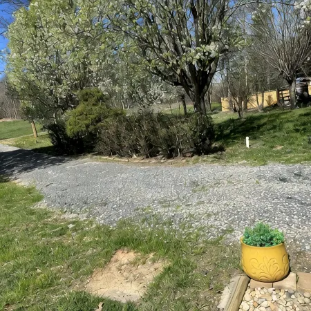 Large Home near Great Smoky Mountains and Knoxville