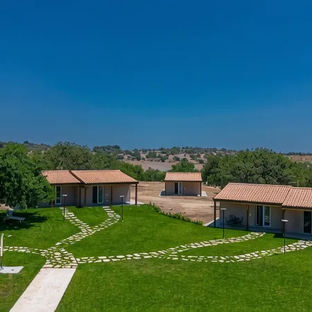 ISULA TRAVEL - Panoramic Relax Lodges