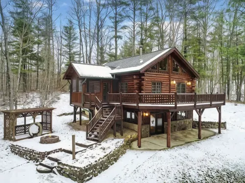 LodgeLife Springbrook - Unwind in Nature Lux Log Cabin in the Heart of Adventure - Chalets