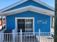 Spacious Floating Condo on the Water with Upscale AmenitiesNew Water Filtration - Wifi