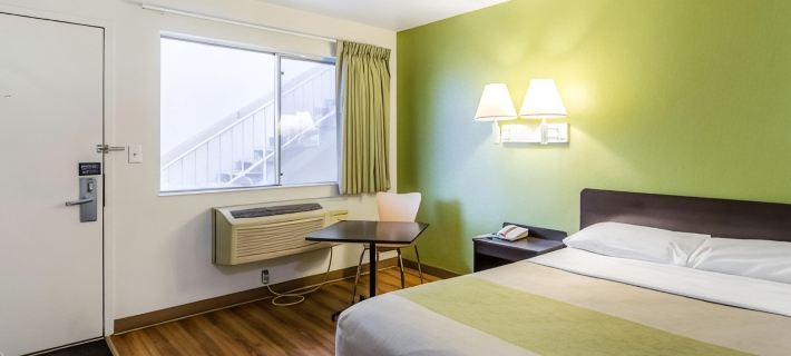 Motel 6 Green Bay, WI Hotels in Brown County