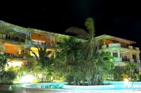 Penthouse on the Beach - 2-Star