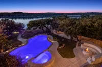 Lake Travis Waterfront Resort -  Deep Water Dock, Pool, Hot Tub & Pickleball - Private Pool