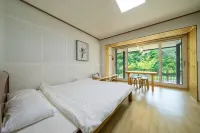 Moolangae Pension - Parkering