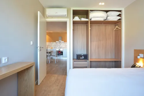 Spot Family Apartments