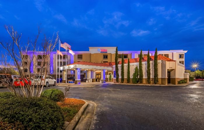 Clarion Pointe Jacksonville Near Camp Lejeune