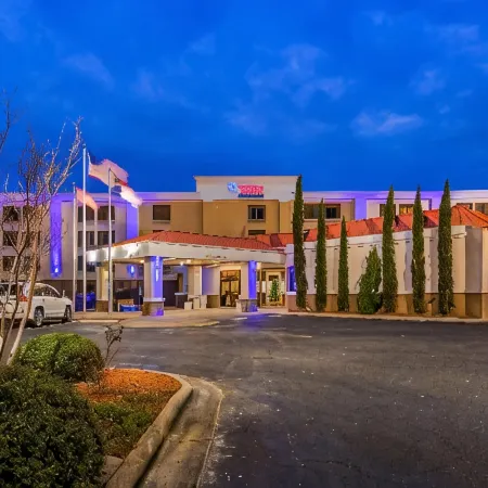 Clarion Pointe Jacksonville Near Camp Lejeune
