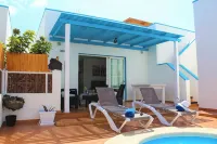 Privilege Bay- Villa Delhi-sea view and natural park view. Beach front location. - Villas